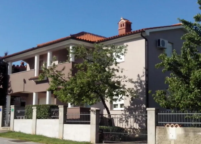 Apartments Ema