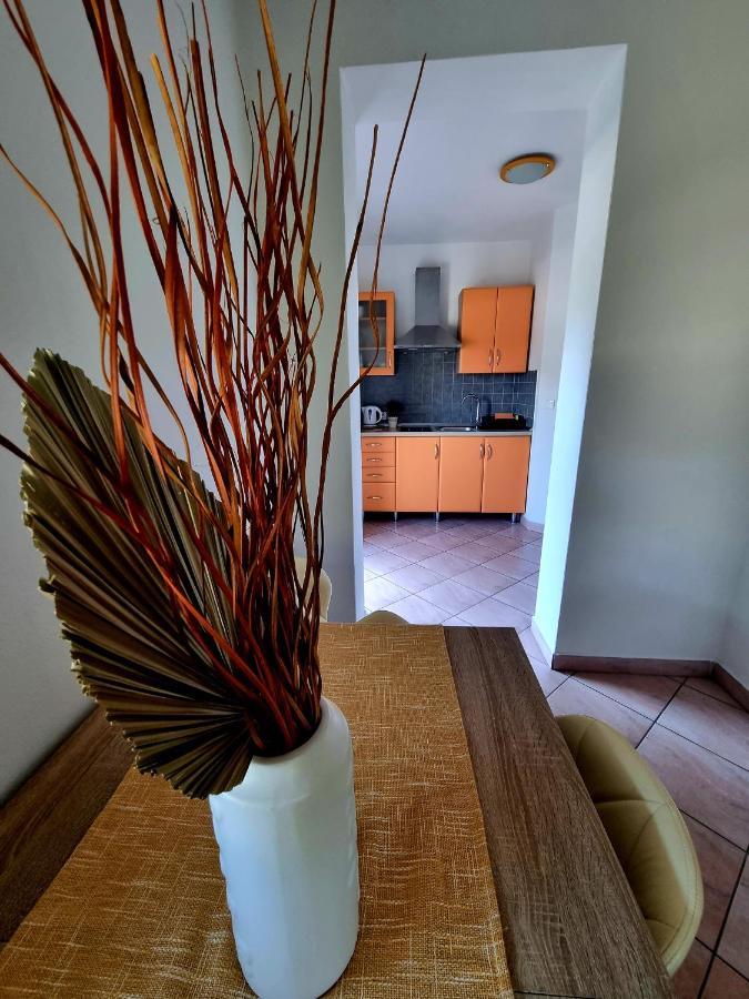 Apartment Ema
