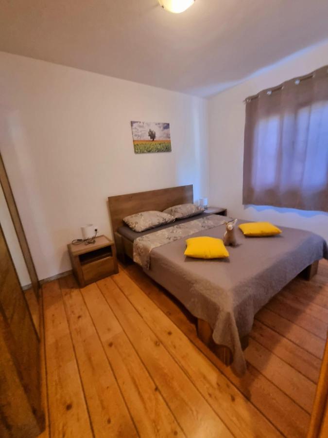 Apartment Ema