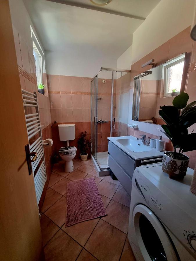 Apartment Ema