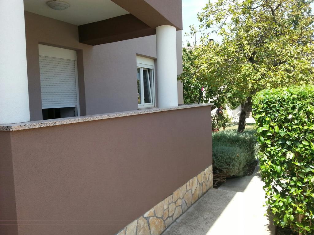 Apartment Ema *